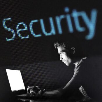 Cybersicherheit: hohe Priorität – hohe Unsicherheit  